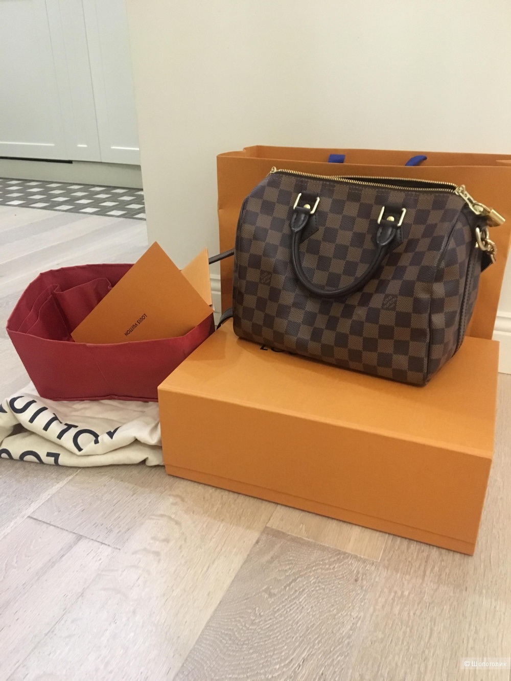 Louise Vuitton speedy 25 с ремнём