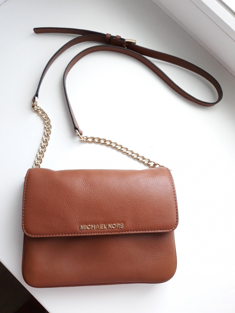 Кожаная сумка Michael Kors