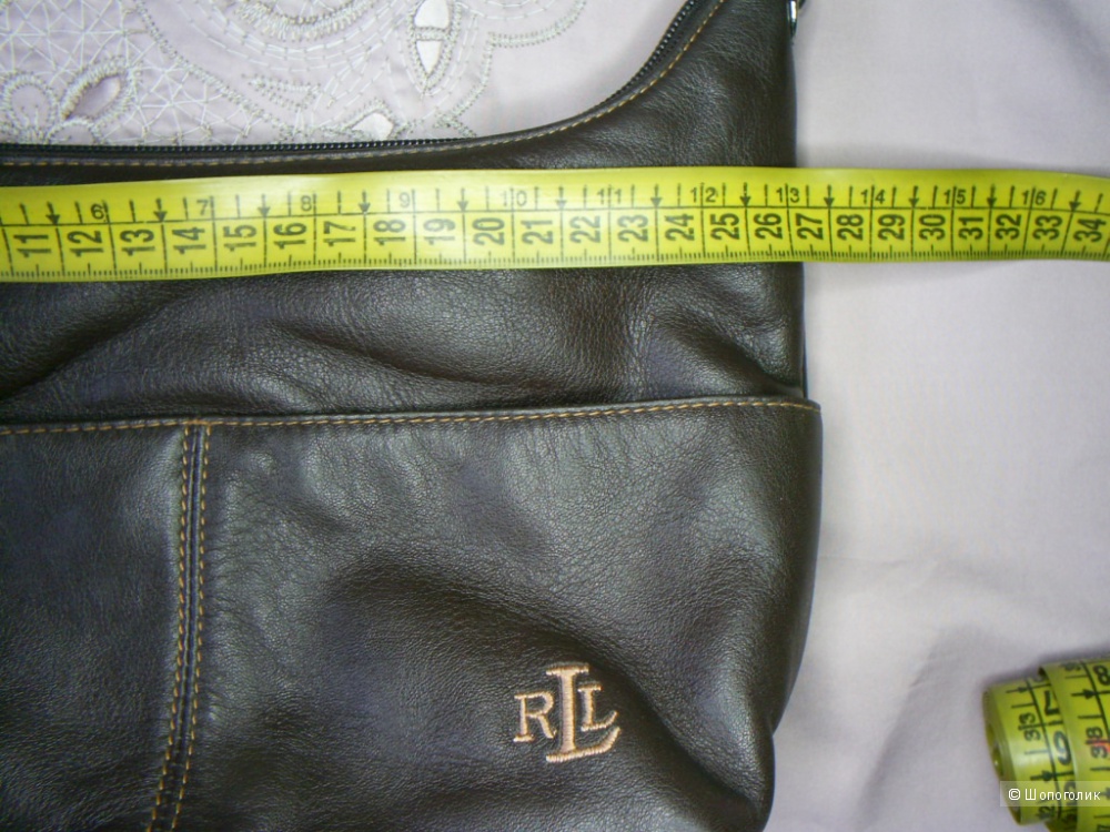 Сумка от Ralph Lauren.