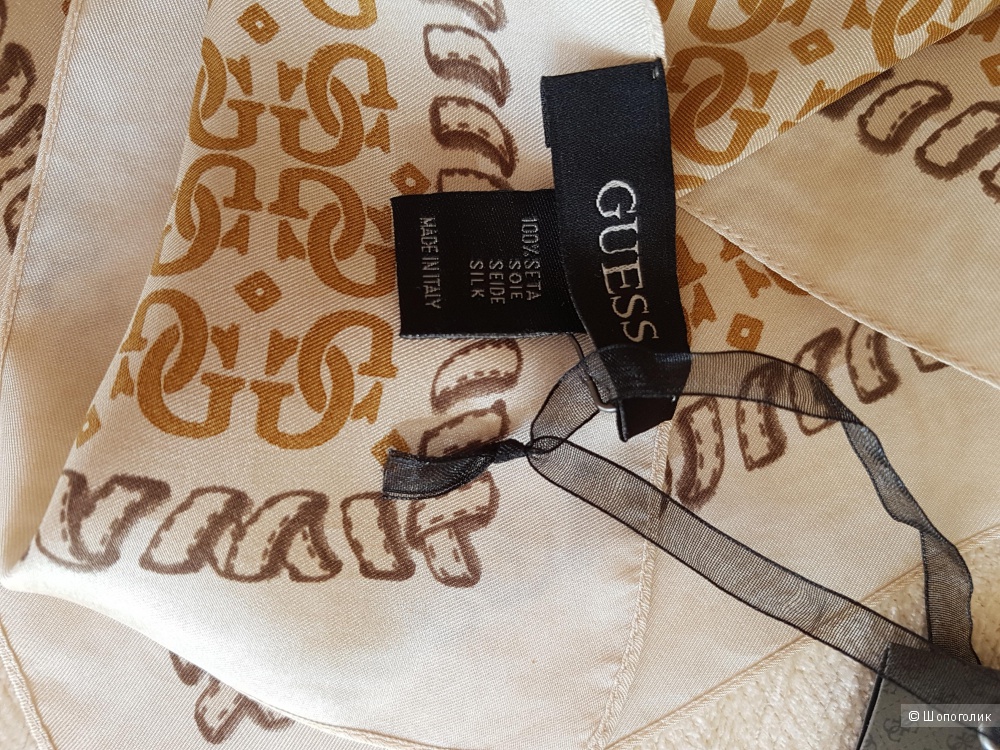 Платок Guess