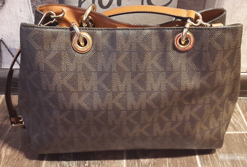 Сумка Michael Kors Cynthia Medium Satchel