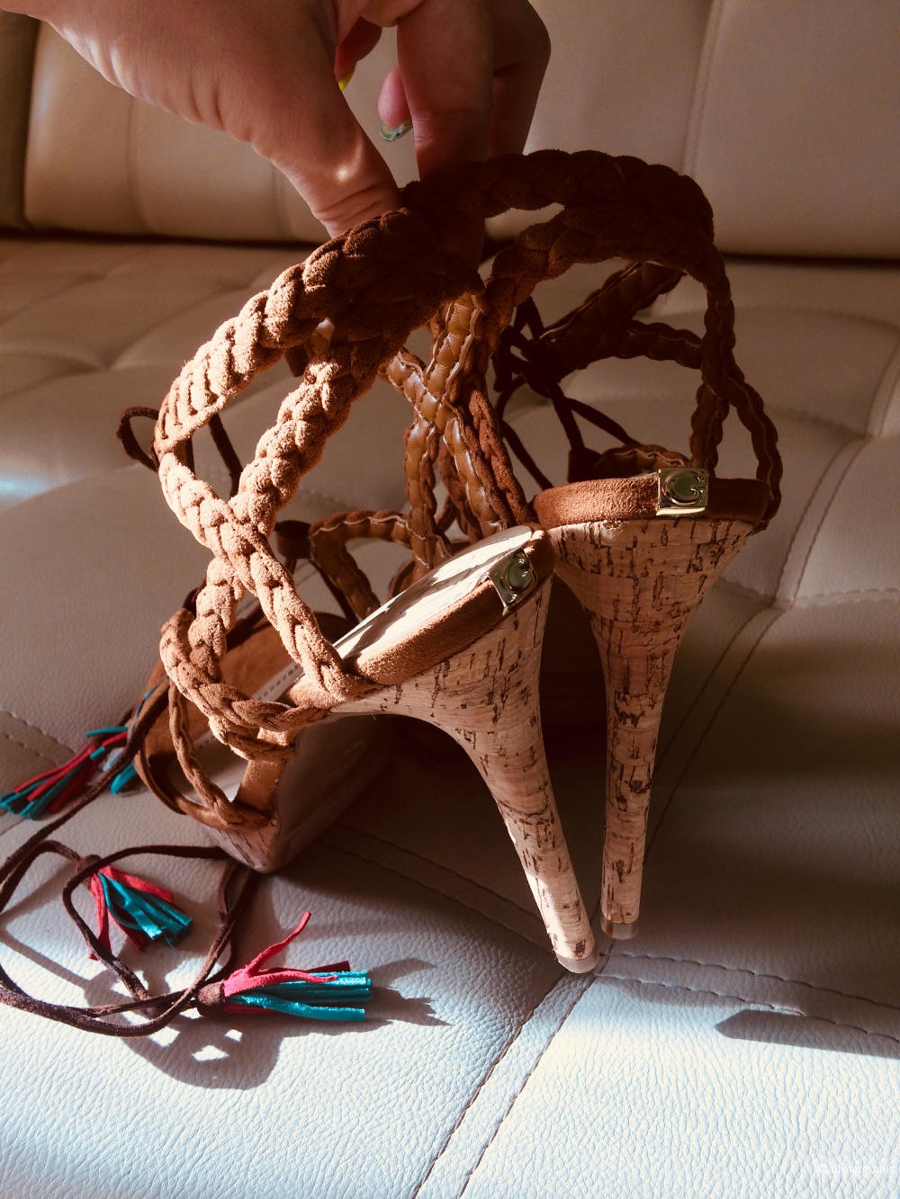 Босоножки GUESS 40-41 размер