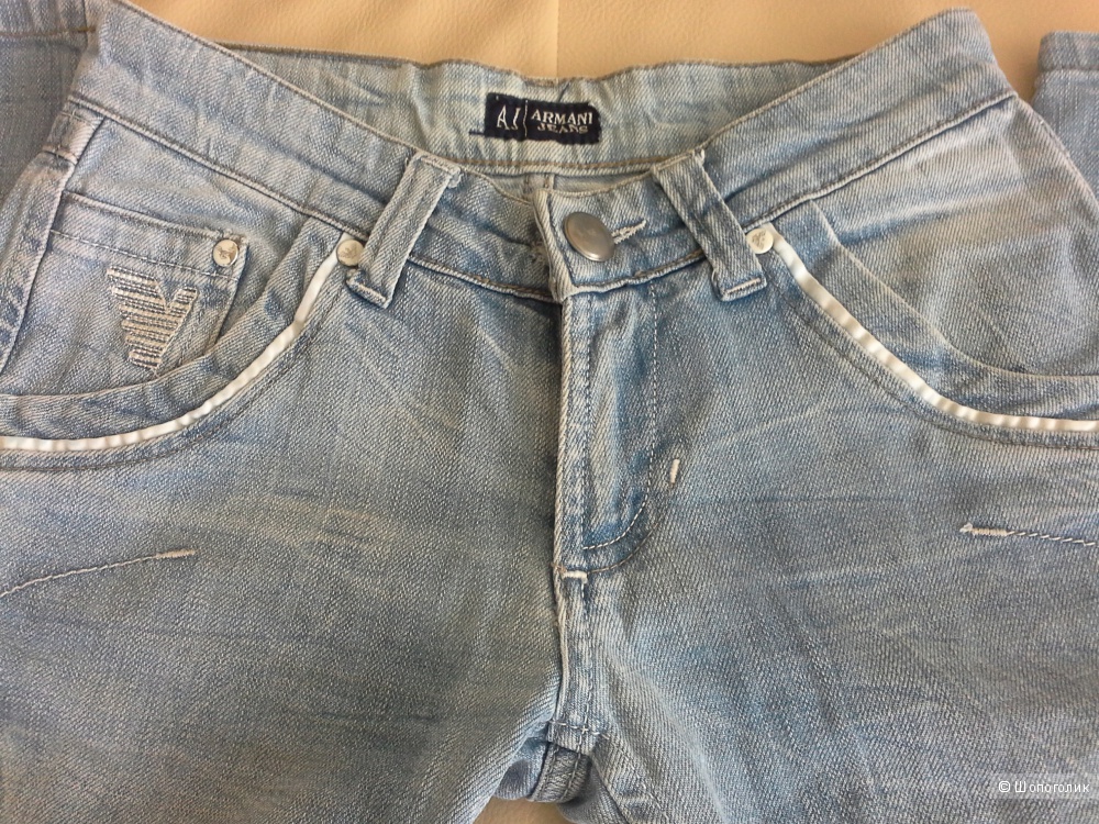 Джинсы Armani jeans , размер S.