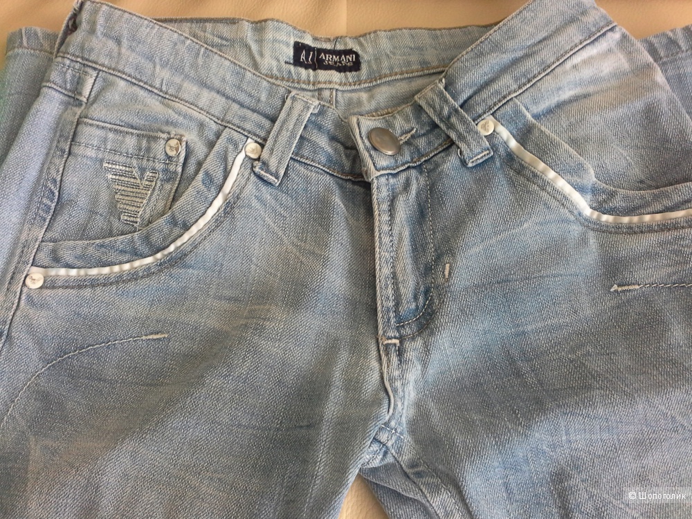 Джинсы Armani jeans , размер S.