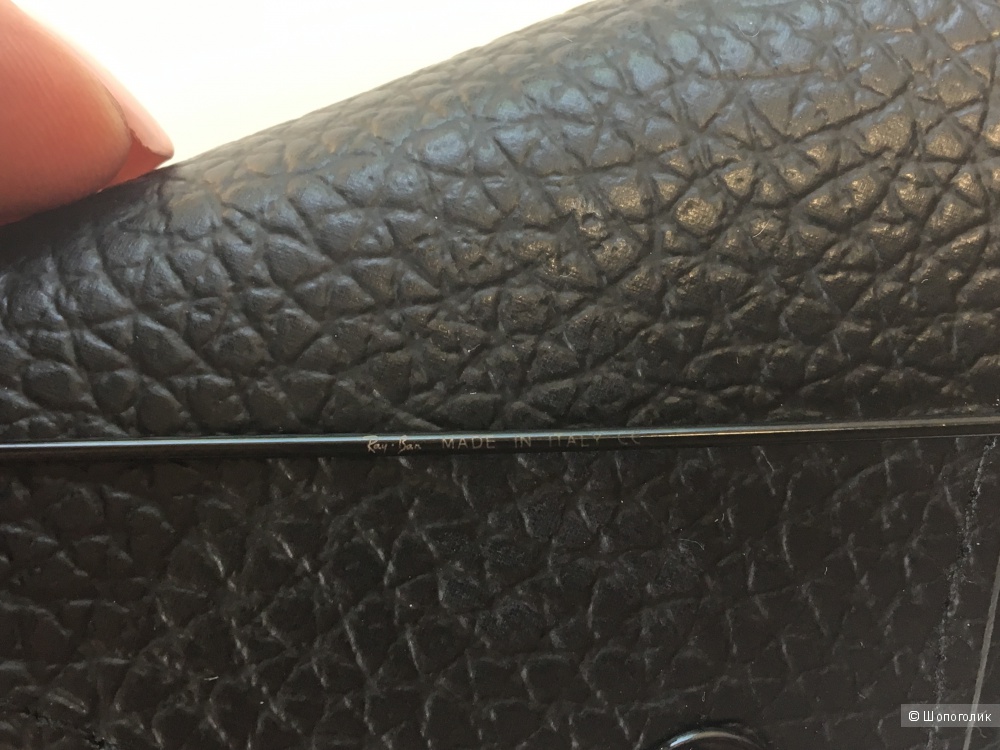 Солнцезащитные очки Ray Ban