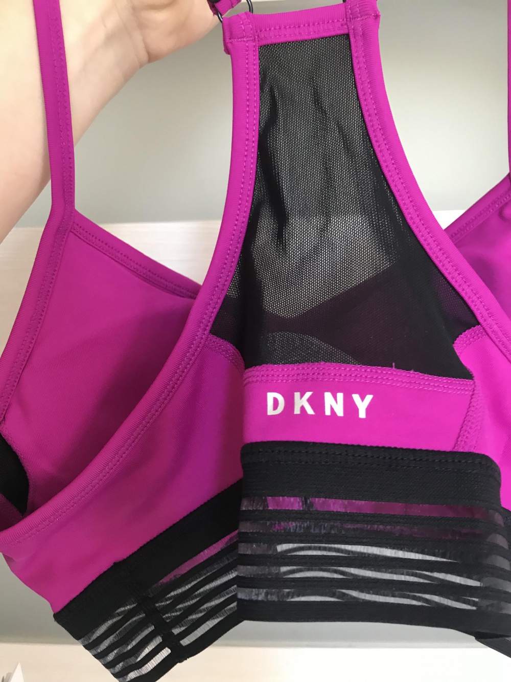 Спортивный топ dkny, размер м