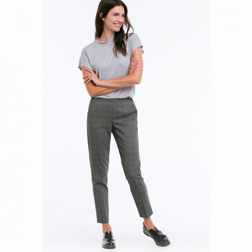DKNY укороченные брючки. р.44