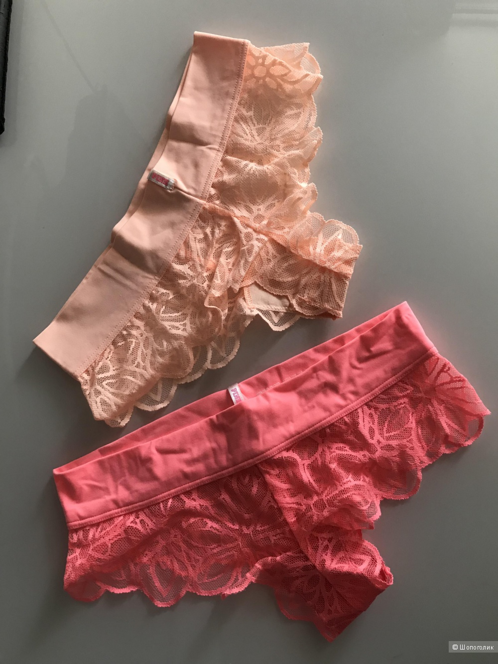 Комплект из двух трусиков Victoria's Secret размер XS