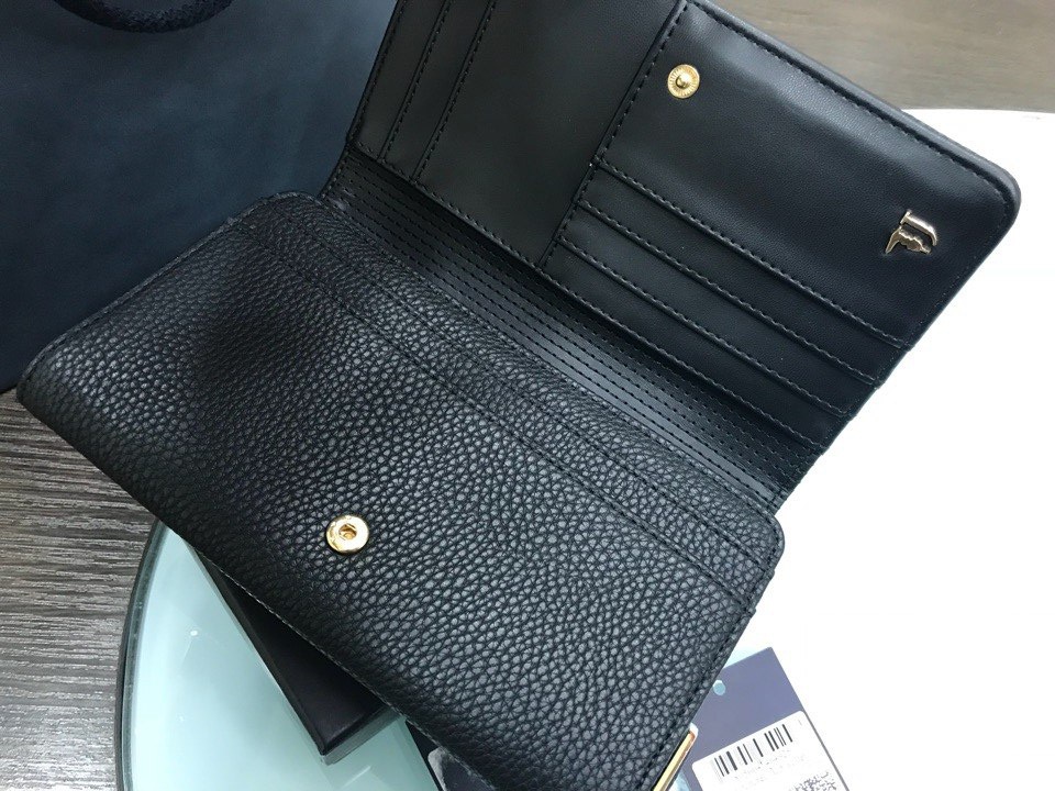 Женский кошелек Trussardi Jeans, размер 18 см х 11 см