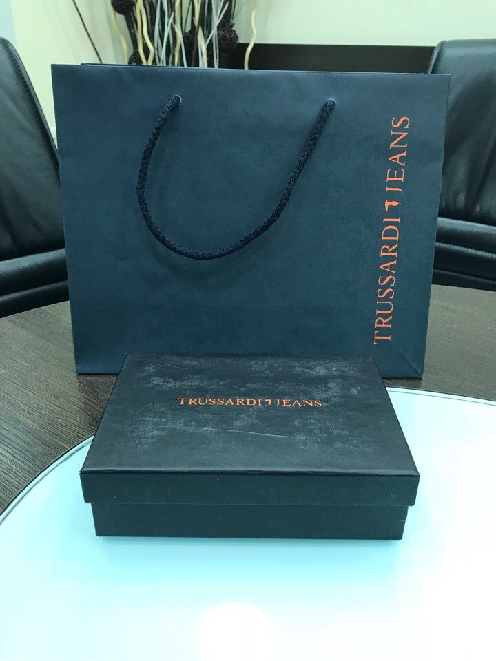 Женский кошелек Trussardi Jeans, размер 18 см х 11 см
