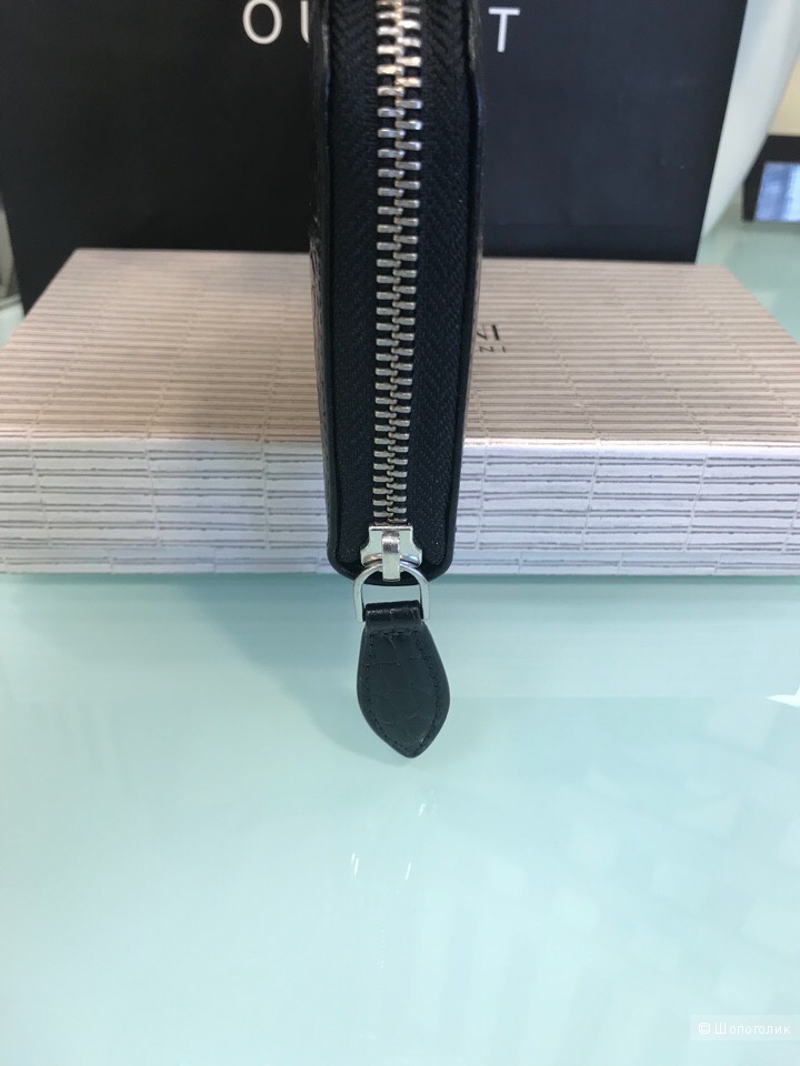 Женский кошелек Armani Collezioni, размеры 18,5 см х 9,5 см