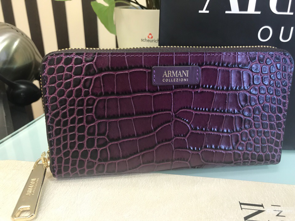 Женский кошелек Armani Collezioni, размер 19,5 см х 10 см