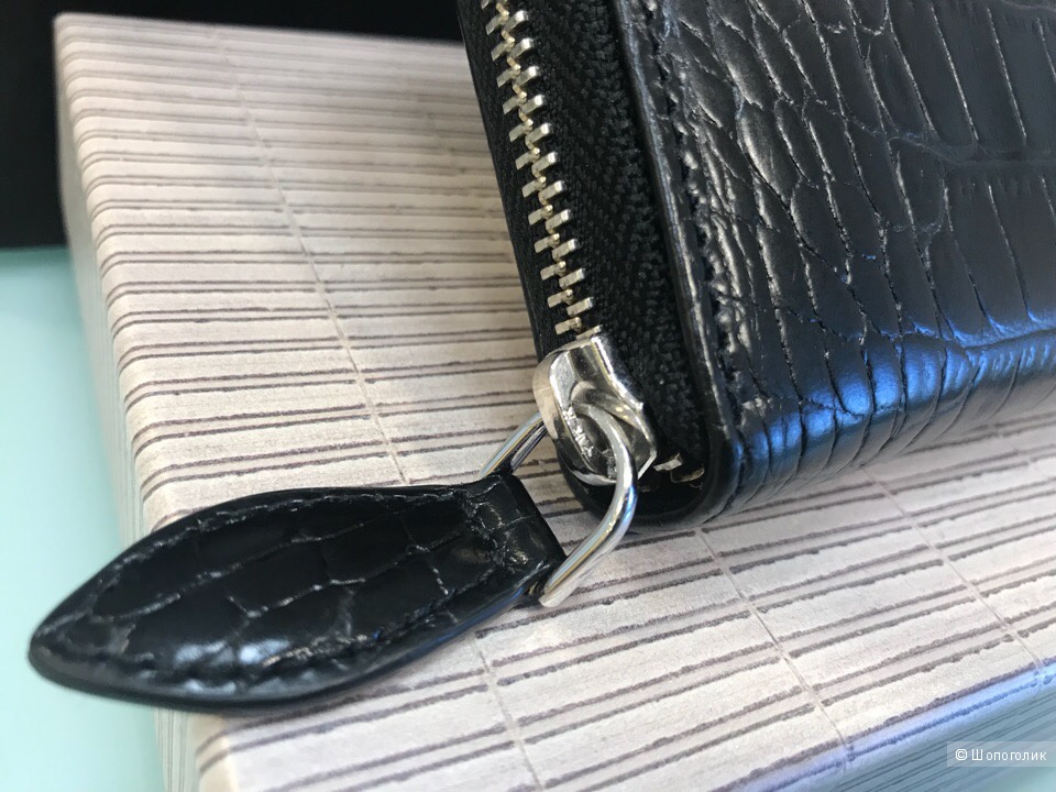 Женский кошелек Armani Collezioni, размеры 18,5 см х 9,5 см