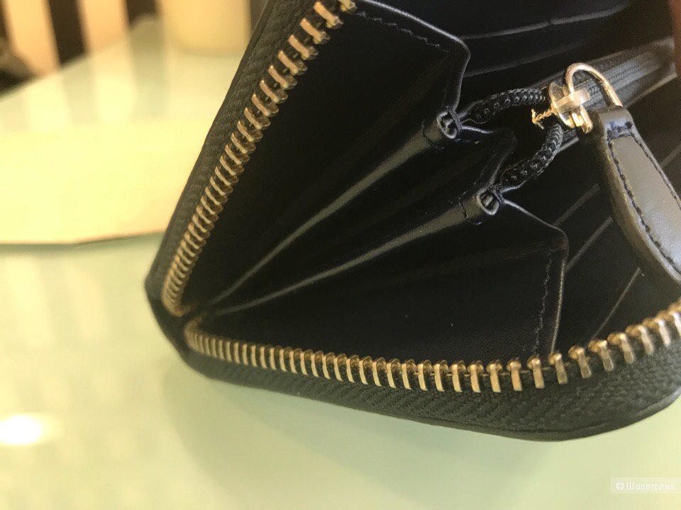 Женский кошелек Armani Collezioni, размер 18,5 см х 9,5 см