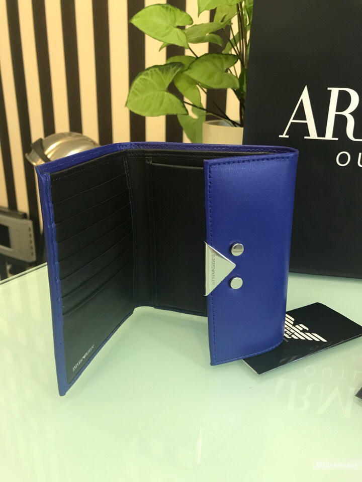 Женский кошелек Emporio Armani, размер 13 см х 11 см