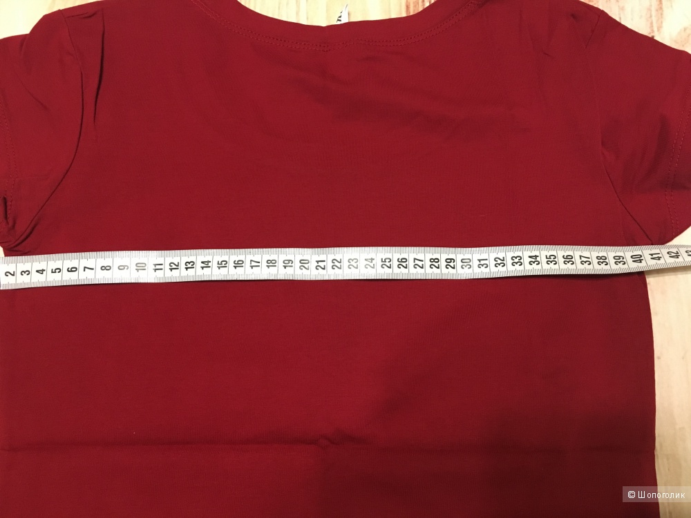Женская футболка размер L, на рос. 42-44