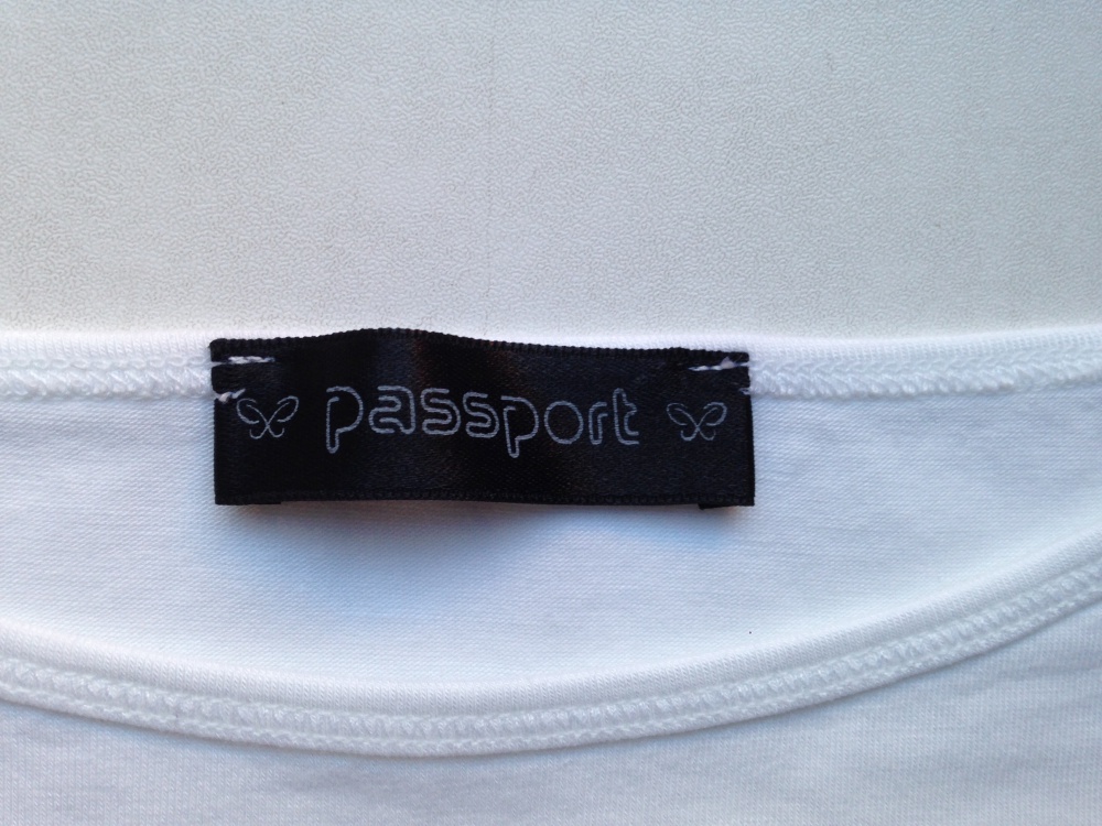 Топ " Passport " , 46-48 размер