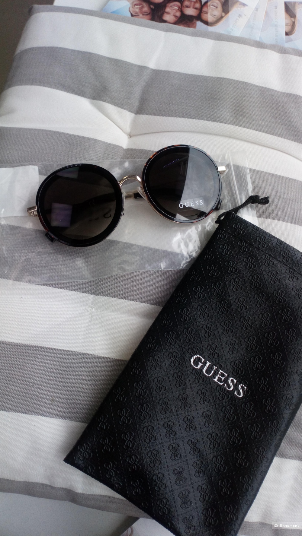 Солнечные очки Guess