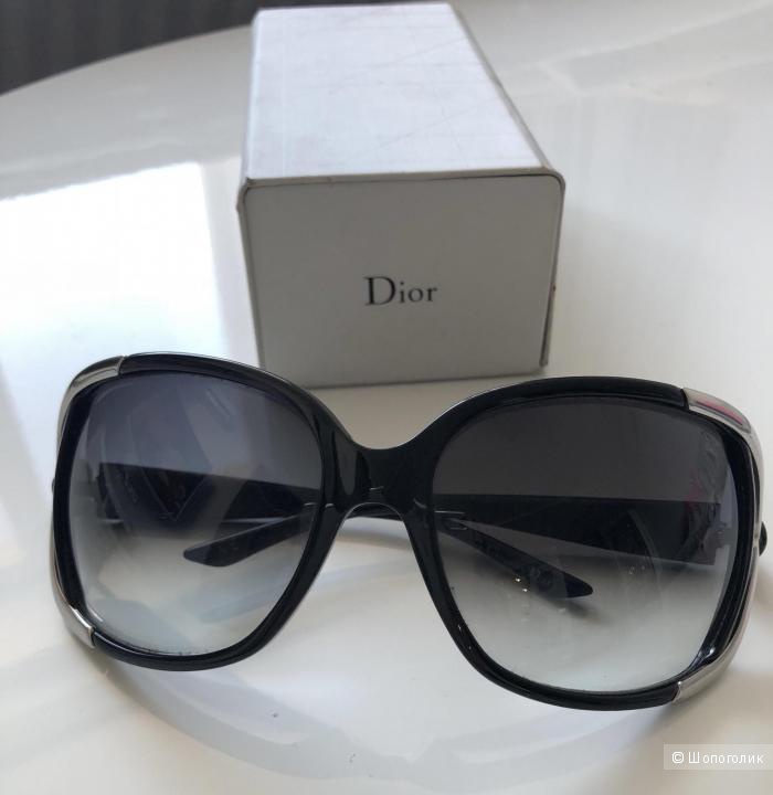 Солнцезащитные очки DIOR