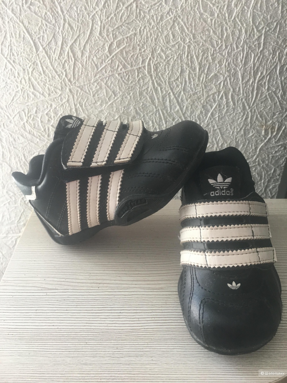 Кроссовки adidas 21р