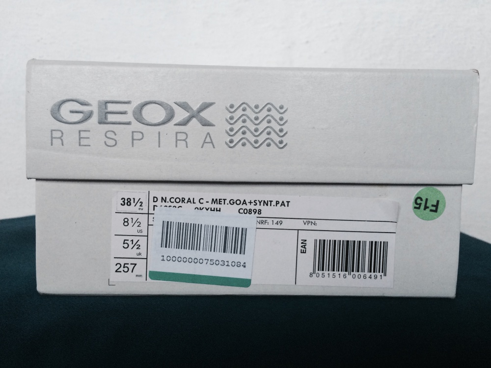 Новые сандалии Geox, размер 38,5