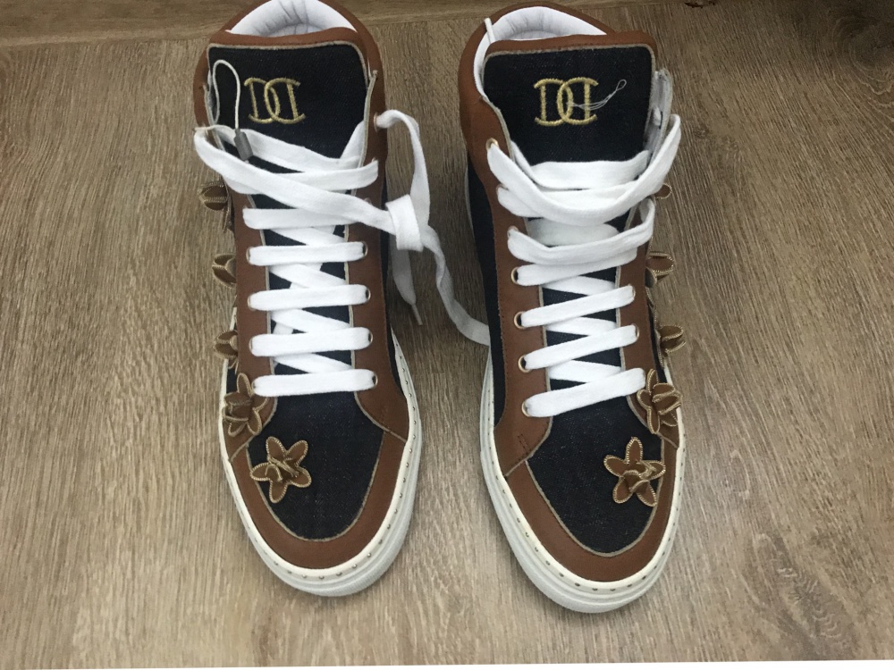 Высокие кроссовки DSquared2 39,5 (идут на 40)