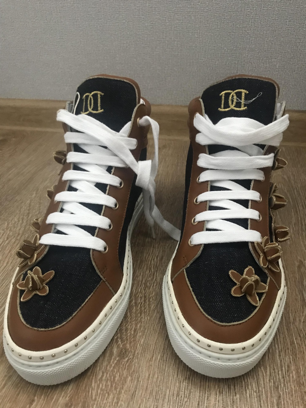 Высокие кроссовки DSquared2 39,5 (идут на 40)