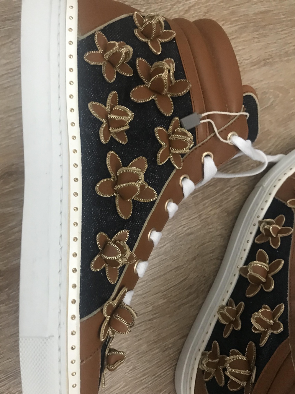 Высокие кроссовки DSquared2 39,5 (идут на 40)