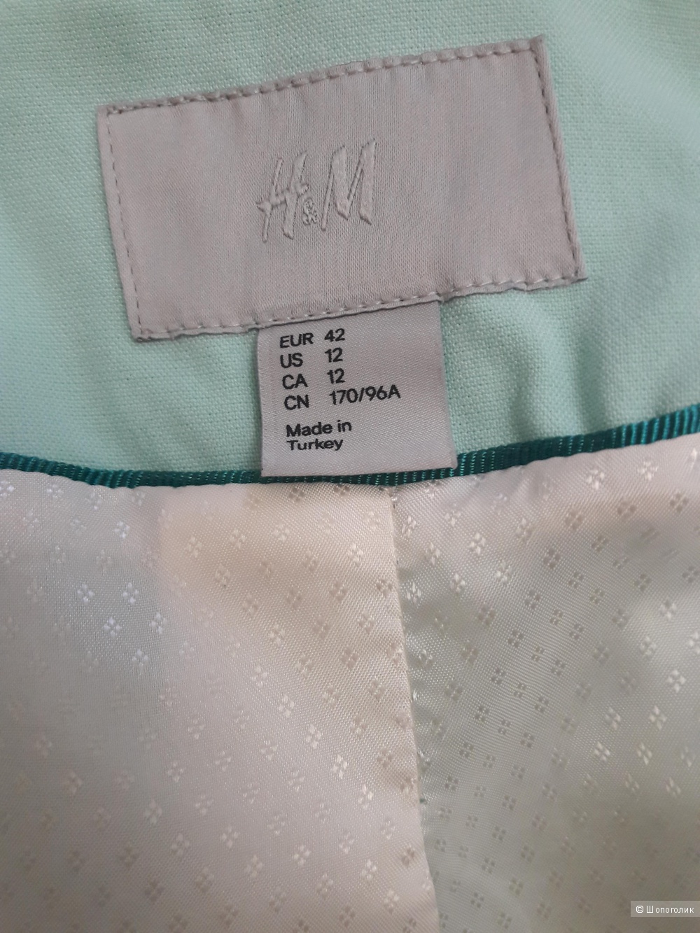 H&M: мятный пиджак-болеро, 42 евро