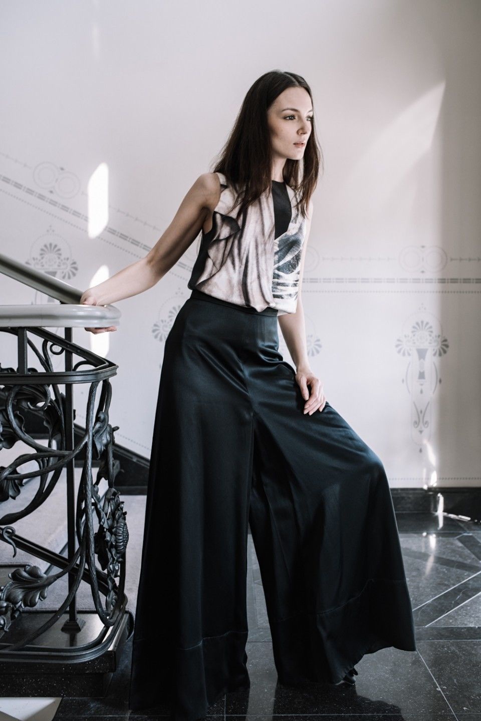 Шелковый топ H&M Conscious Exclusive (EUR 40)