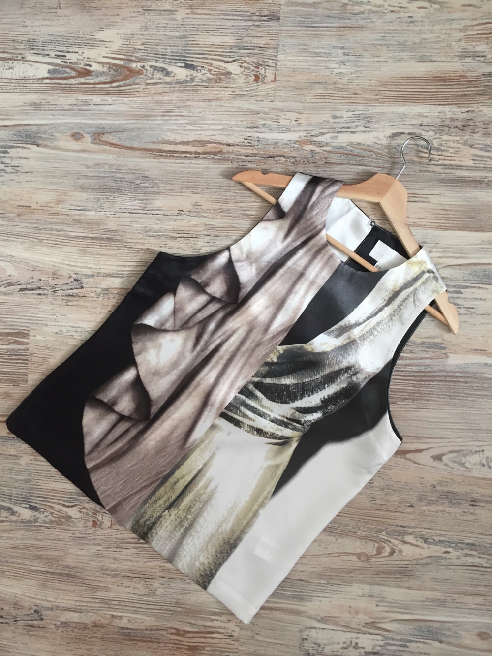 Шелковый топ H&M Conscious Exclusive (EUR 40)
