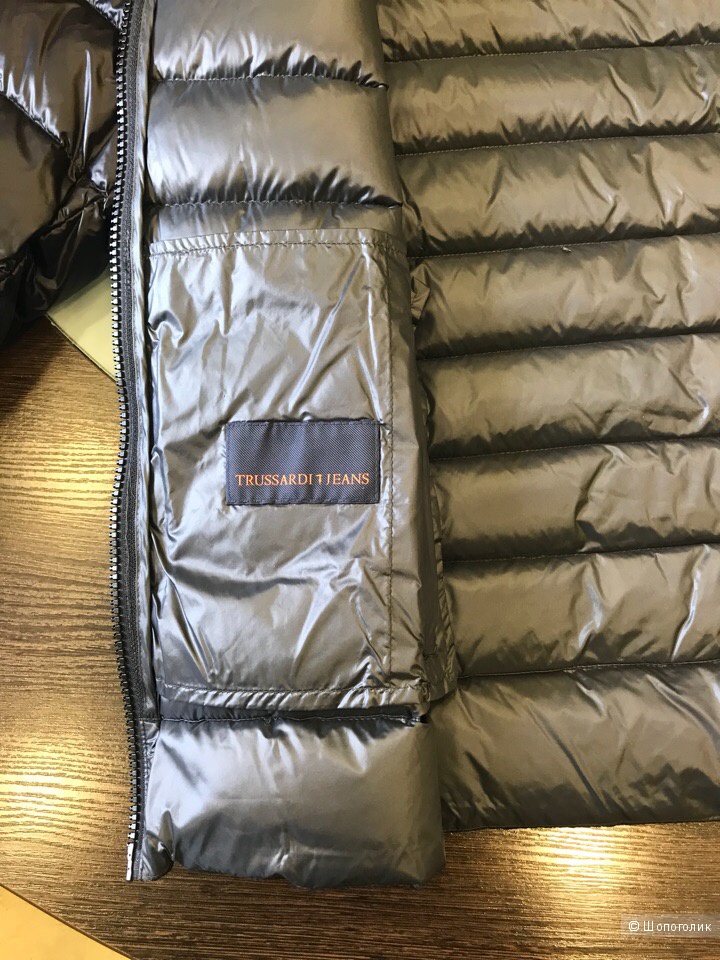 Мужской пуховик Trussardi Jeans, размер 52 и 54