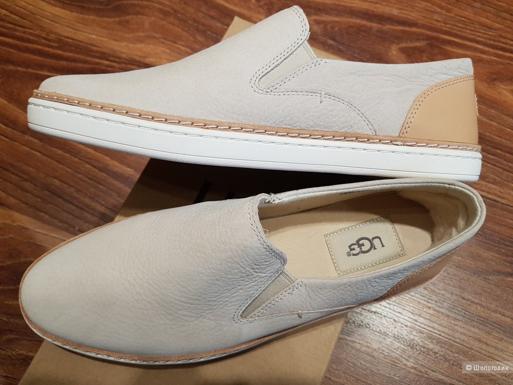 UGG кожаные слипоны р.38