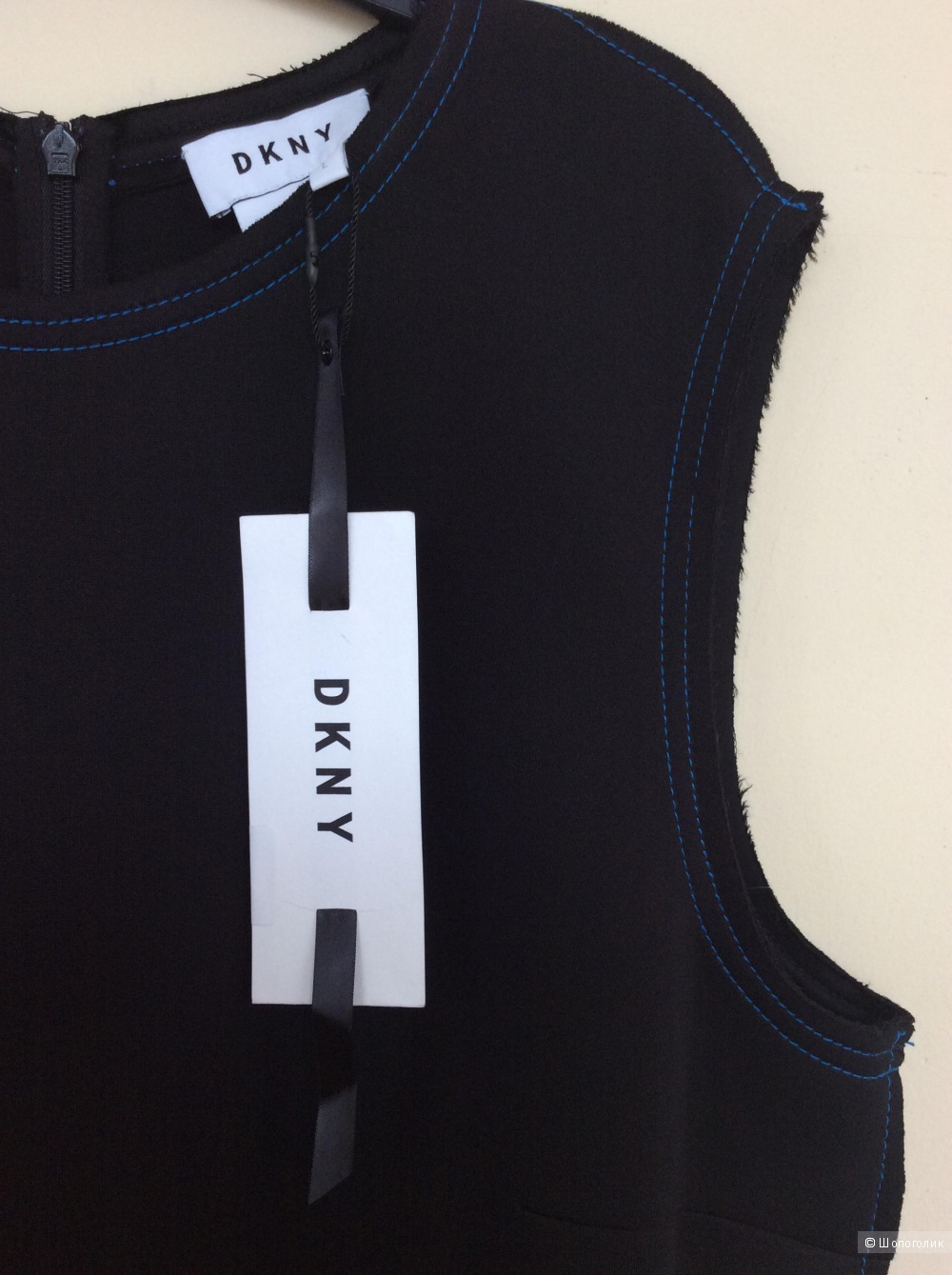Платье DKNY размер L