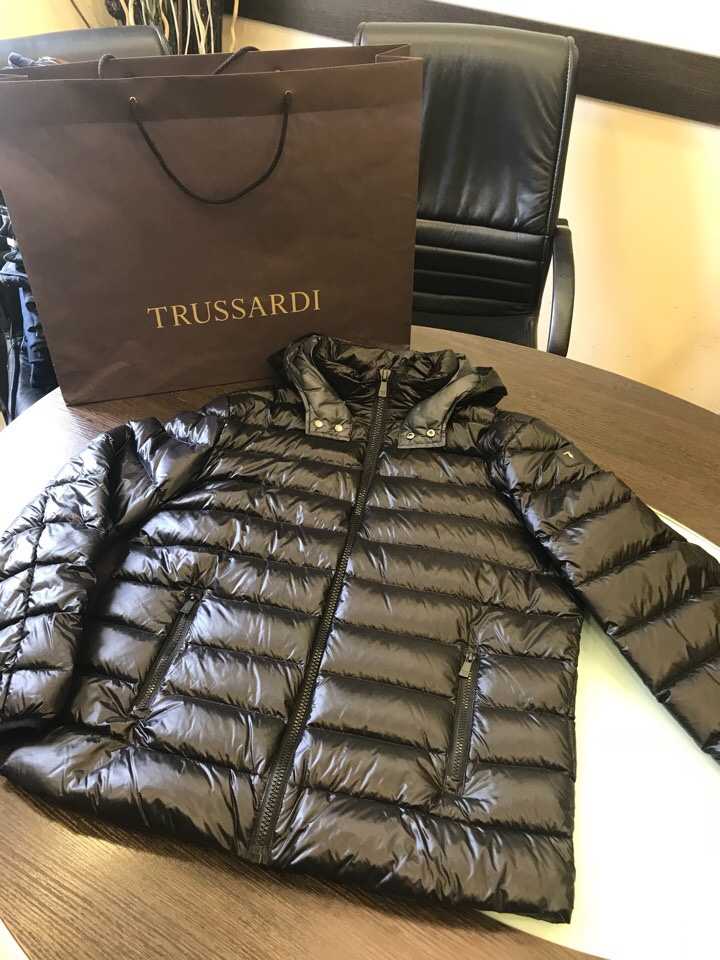 Мужской пуховик Trussardi Jeans, размер 52 и 54