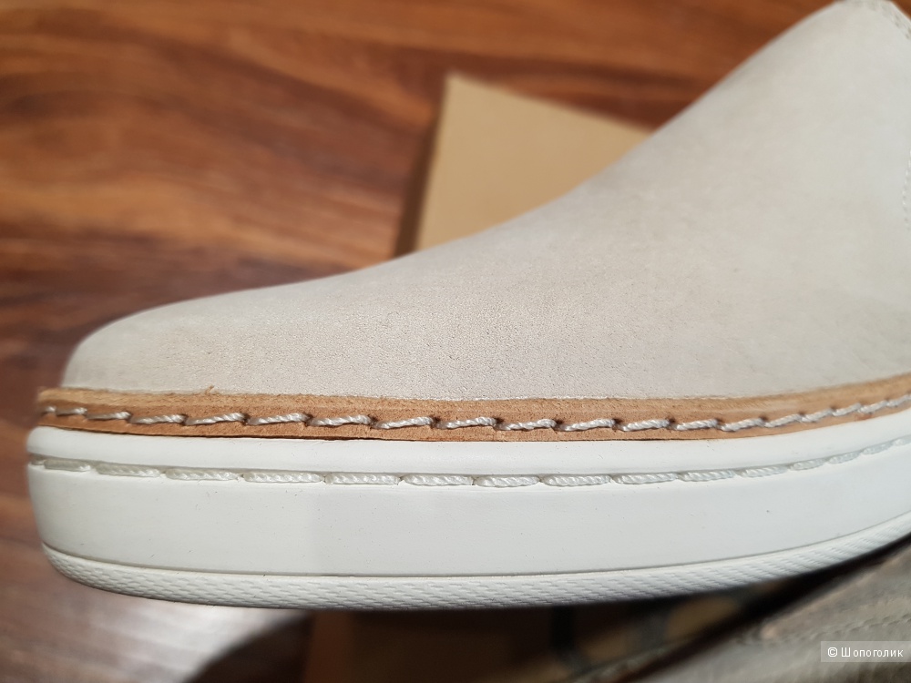 UGG кожаные слипоны р.38