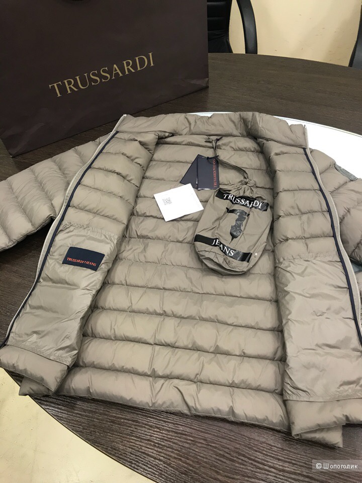 Мужской пуховик Trussardi Jeans, размер 52 (M)