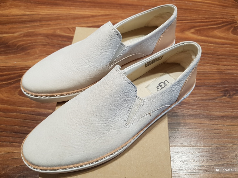 UGG кожаные слипоны р.38