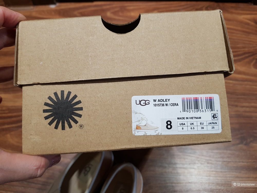 UGG кожаные слипоны р.38