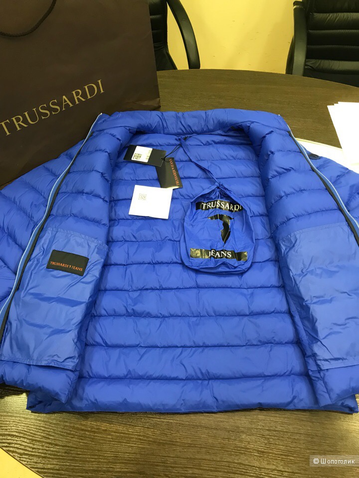 Мужской пуховик Trussardi Jeans, размер 54