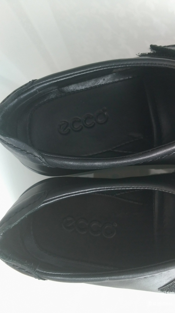 Кроссовки Ecco р.39