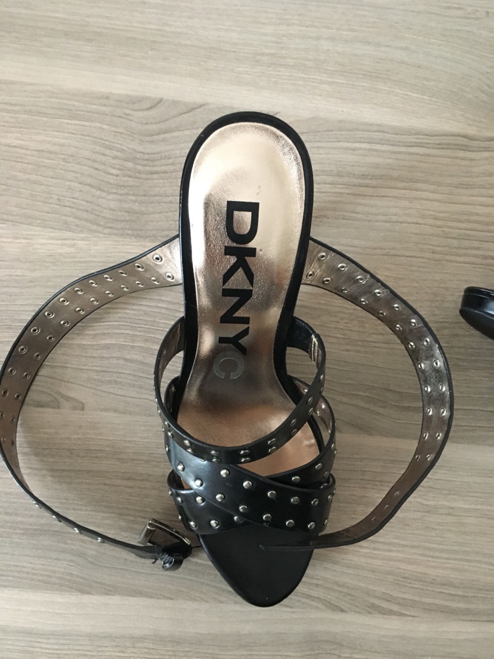 Босоножки DKNY, 37 размер