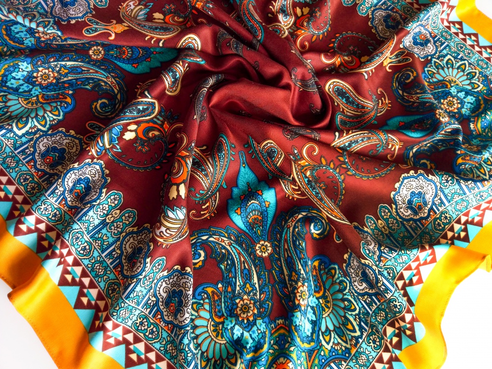Платок Etro, 90*90 см.