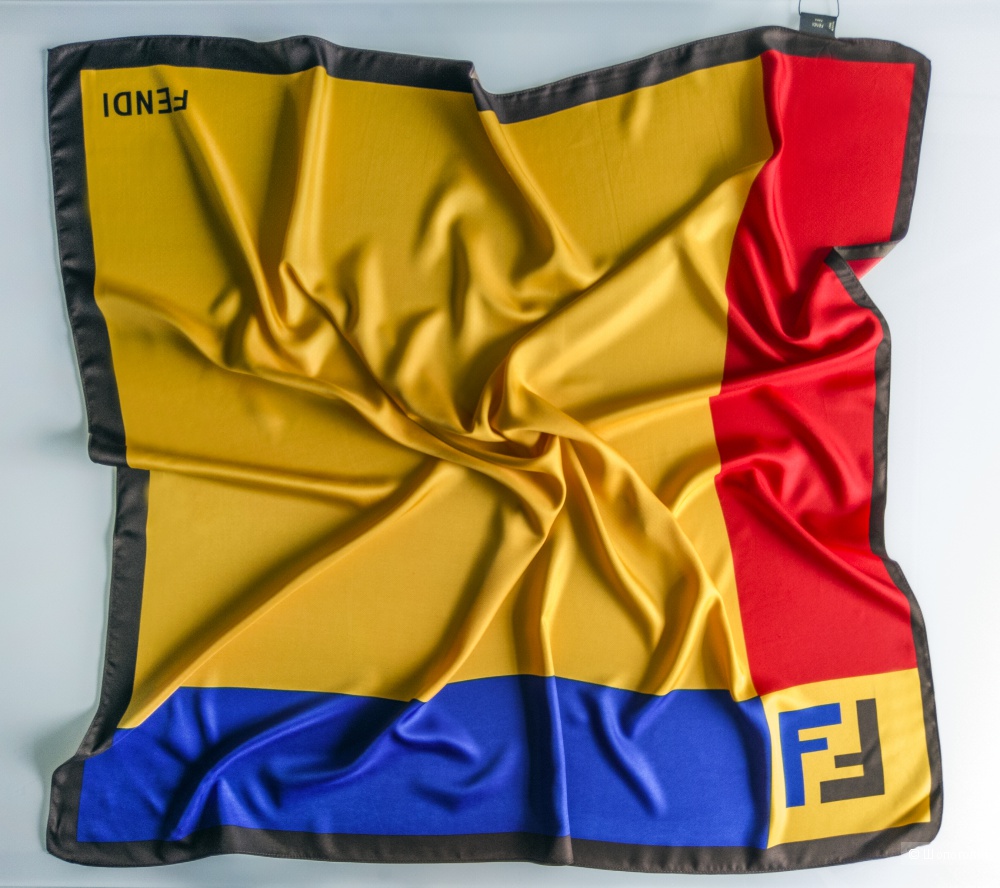 Платок Fendi, 90*90 см.