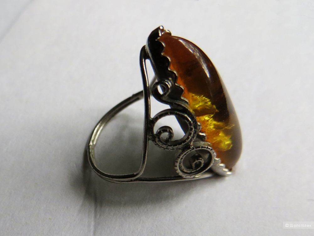 Кольцо с искусственным янтарем, размер 16,5