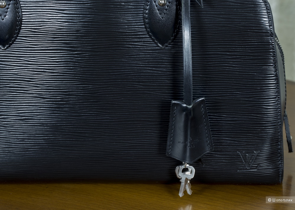 Сумка-тоут женская - Louis Vuitton Pont-Neuf PM, medium.