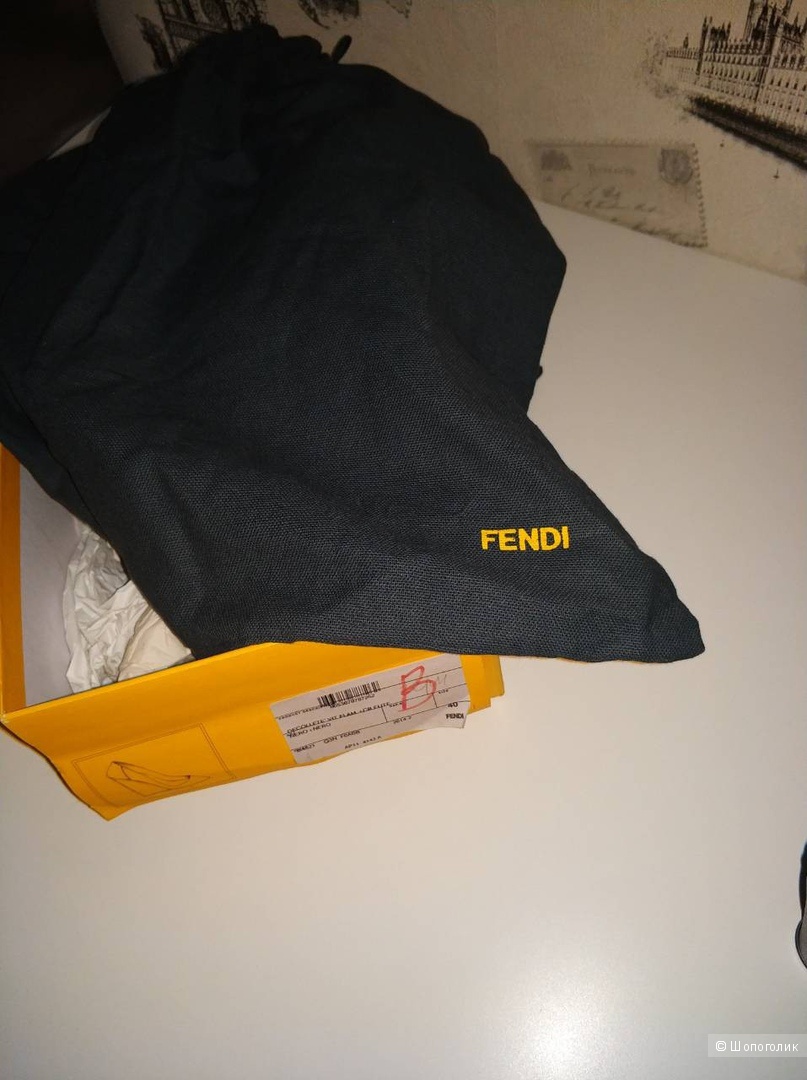 Туфли Fendi на 39 размер