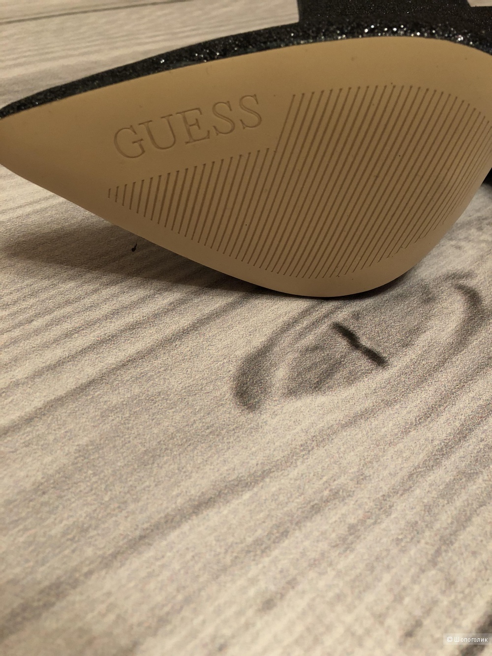 Ботинки Guess размер 37,5-38
