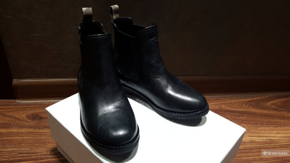 Детские полусапоги-ботинки Burberry. р.30