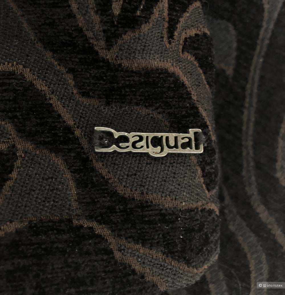 Пальто Desigual, размер S.